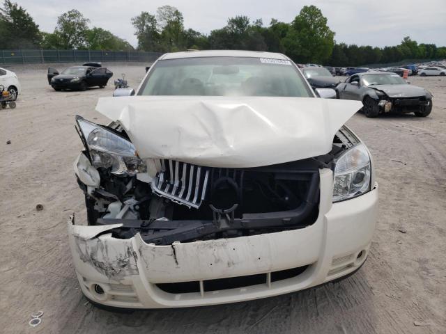 1MEHM42W09G627574 - 2009 MERCURY SABLE PREMIER WHITE photo 5