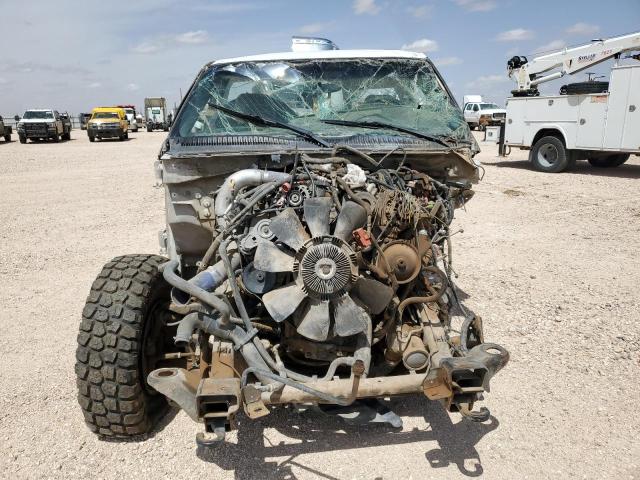 1GBHC24104E192672 - 2004 CHEVROLET SILVERADO C2500 HEAVY DUTY WHITE photo 5