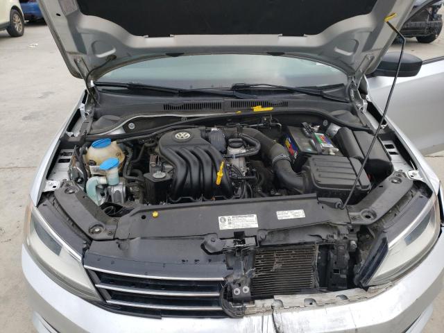 3VW2K7AJ8FM326022 - 2015 VOLKSWAGEN JETTA BASE فضي صورة 11