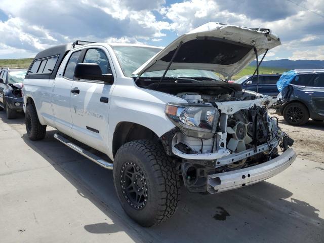 5TFTY5F17LX010992 - 2020 TOYOTA TUNDRA DOUBLE CAB SR/SR5 WHITE photo 4