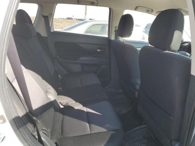 JA4AZ2A33FZ600797 - 2015 MITSUBISHI OUTLANDER ES WHITE photo 11
