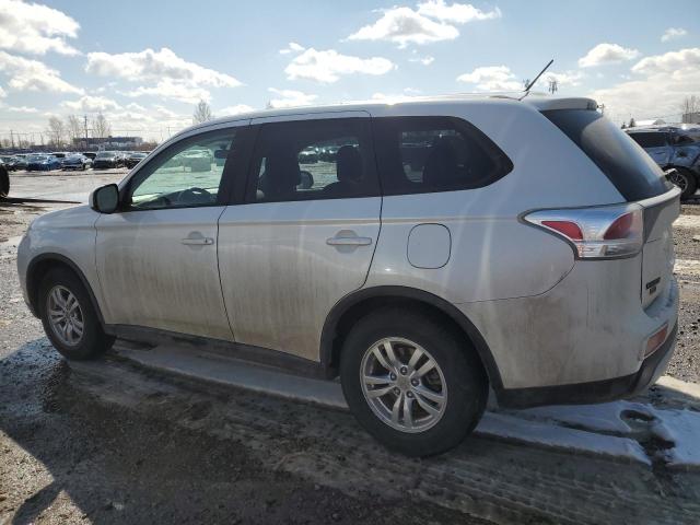 JA4AZ2A33FZ600797 - 2015 MITSUBISHI OUTLANDER ES WHITE photo 2