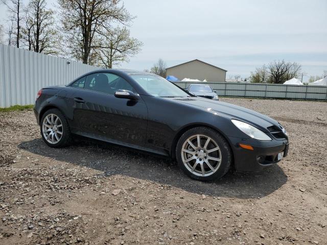 WDBWK56F77F137049 - 2007 MERCEDES-BENZ SLK 350 BLACK photo 4