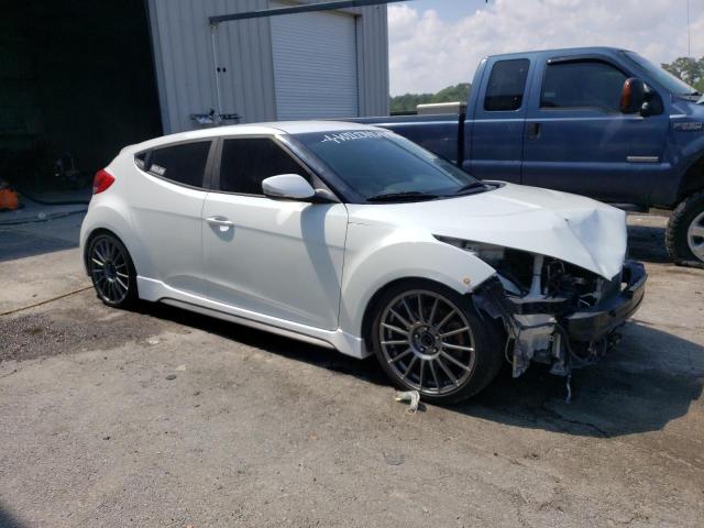 KMHTC6AEXGU295222 - 2016 HYUNDAI VELOSTER TURBO WHITE photo 4