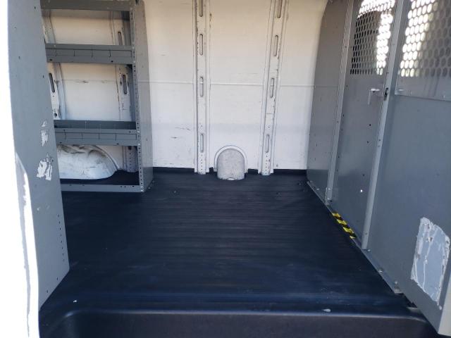 1GCFG15X461134207 - 2006 CHEVROLET EXPRESS G1 WHITE photo 11