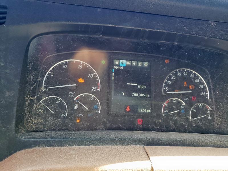 3AKJHHDR0MSMN8479 - 2021 FREIGHTLINER CASCADIA WHITE photo 8