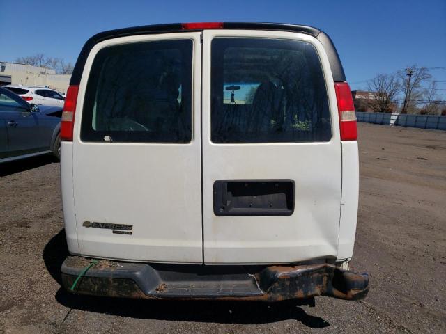 1GCSGAFX1E1137447 - 2014 CHEVROLET EXPRESS G1 WHITE photo 6