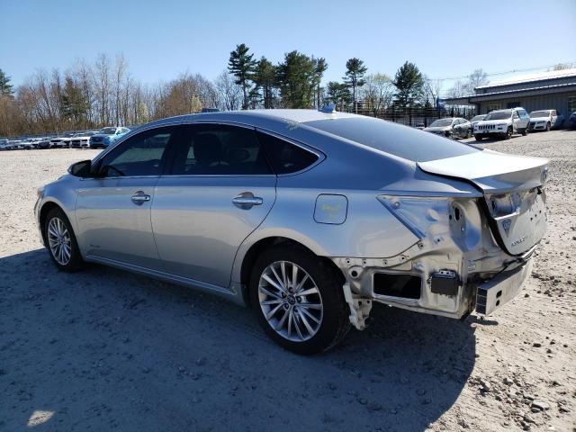 4T1BD1EB9JU059972 - 2018 TOYOTA AVALON HYBRID SILVER photo 2