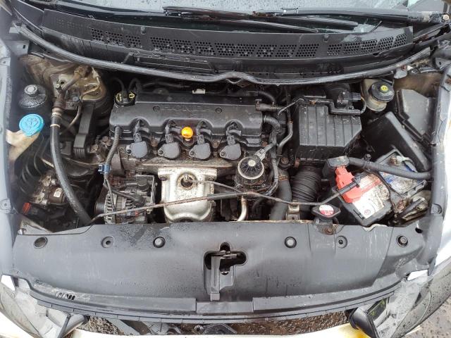 2HGFA16316H003767 - 2006 HONDA CIVIC DX VP SILVER photo 11