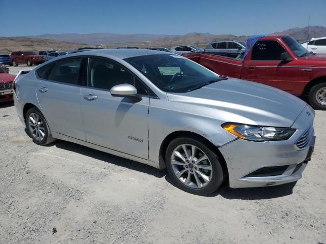 3FA6P0LU0HR285479 - 2017 FORD FUSION SE HYBRID SILVER photo 4