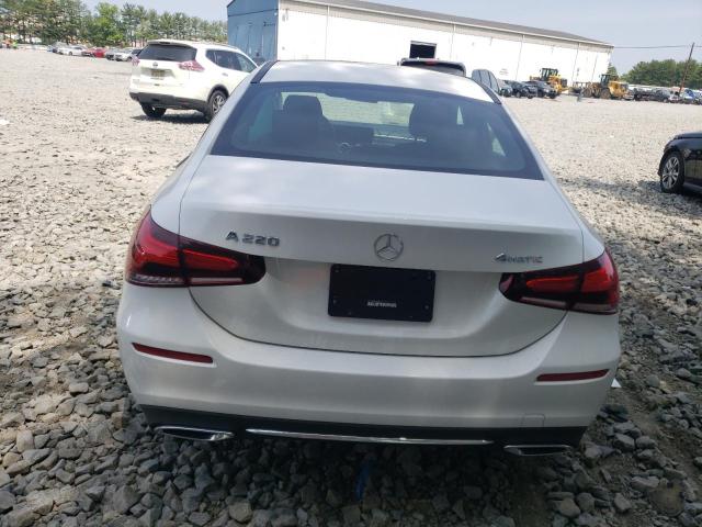 W1K3G4FB3NJ366339 - 2022 MERCEDES-BENZ A 220 4MATIC WHITE photo 6