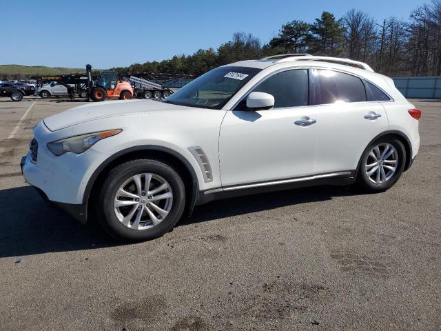 2011 INFINITI FX35, 