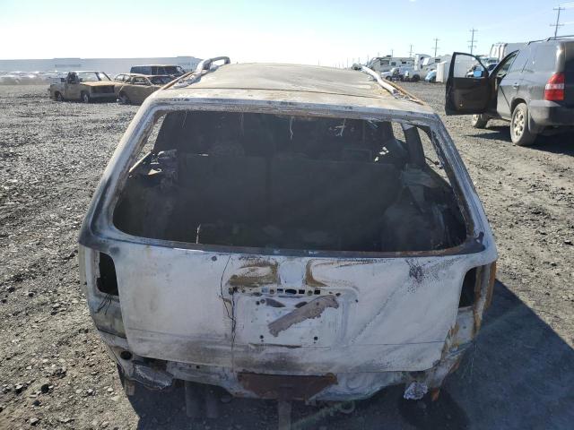 WVWVD23B8YE243640 - 2000 VOLKSWAGEN PASSAT GLX Gümüş foto 6