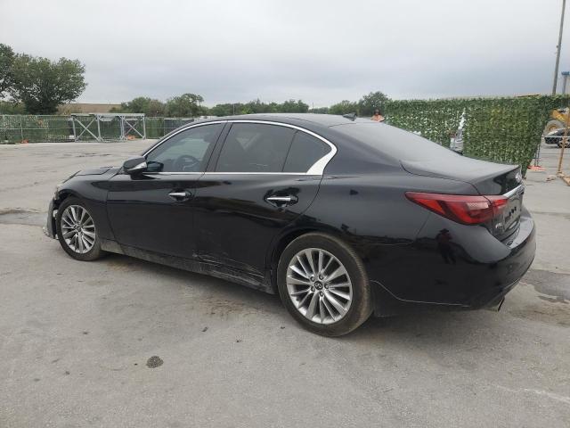 JN1EV7AR8JM433432 - 2018 INFINITI Q50 LUXE BLACK photo 2