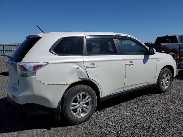 JA4JZ3AX6EZ600588 - 2014 MITSUBISHI OUTLANDER SE WHITE photo 3