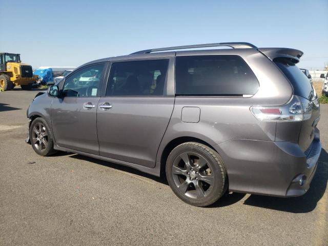 5TDXK3DC6GS762481 - 2016 TOYOTA SIENNA SE GRAY photo 2