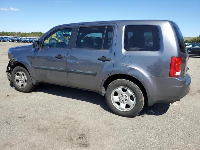 5FNYF4H27FB025650 - 2015 HONDA PILOT LX GRAY photo 2