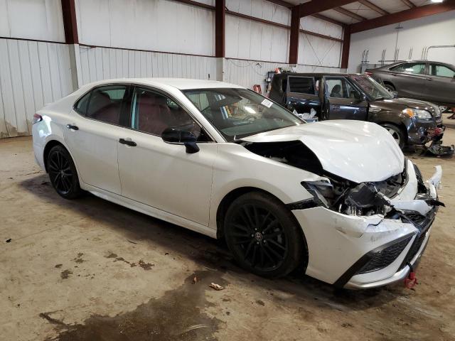 4T1K61AK6NU035702 - 2022 TOYOTA CAMRY XSE WHITE photo 4