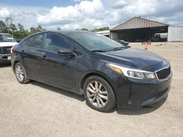 3KPFL4A7XHE011191 - 2017 KIA FORTE LX BLACK photo 4