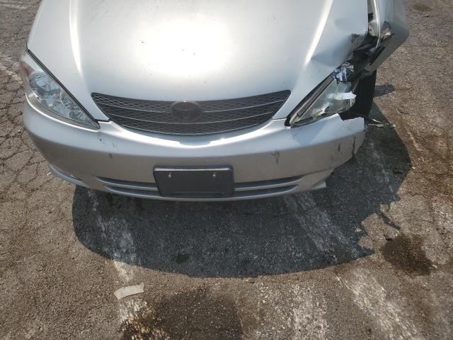 4T1BE30K24U314465 - 2004 TOYOTA CAMRY LE GRAY photo 11