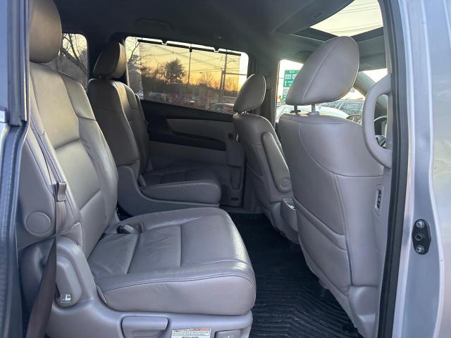 5FNRL5H68FB071963 - 2015 HONDA ODYSSEY EXL SILVER photo 6