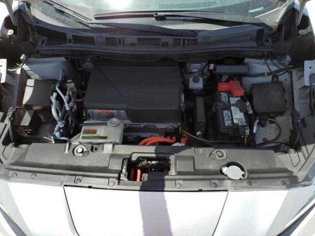 1N4AZ1CP8LC308762 - 2020 NISSAN LEAF SV SILVER photo 11