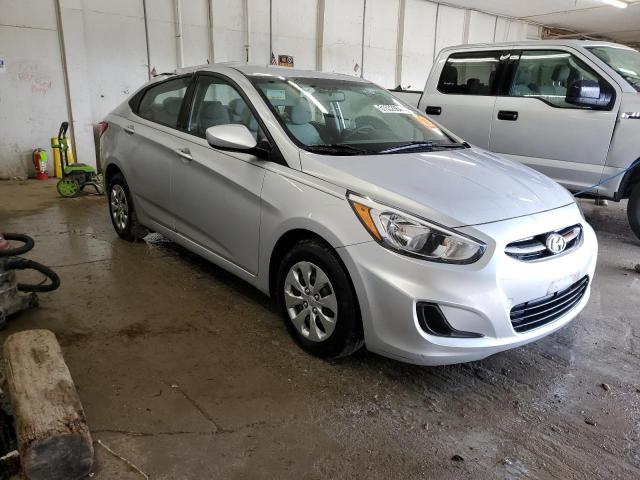 KMHCT4AEXHU281827 - 2017 HYUNDAI ACCENT SE SILVER photo 4