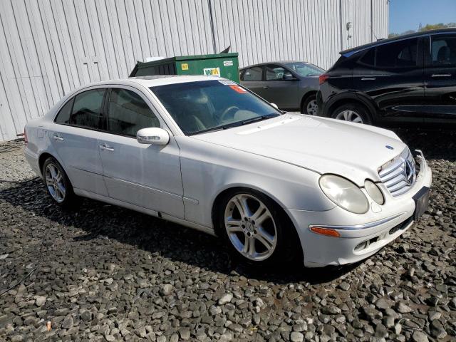 WDBUF87J46X193720 - 2006 MERCEDES-BENZ E 350 4MATIC WHITE photo 4