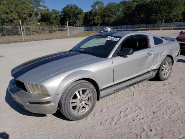 1ZVHT80N085112085 - 2008 FORD MUSTANG SILVER photo 1