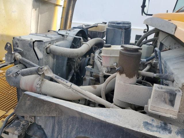 1GBL7T1C7YJ500203 - 2000 CHEVROLET B-SERIES B7T042 黄色 照片 7