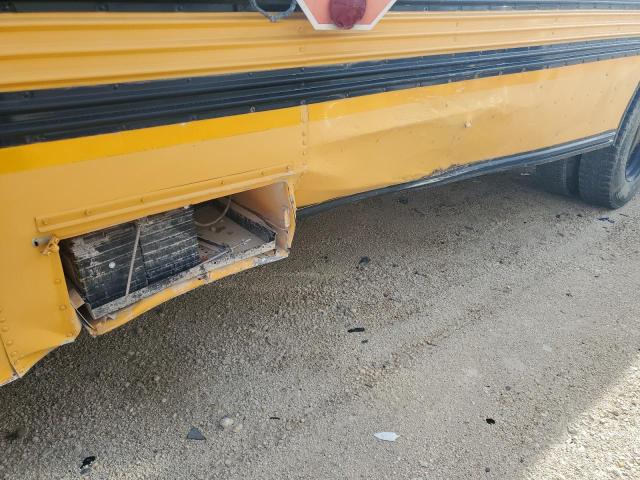 1GBL7T1C7YJ500203 - 2000 CHEVROLET B-SERIES B7T042 黄色 照片 9