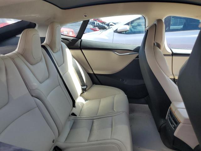 5YJSA1E26JF260623 - 2018 TESLA MODEL S RED photo 10