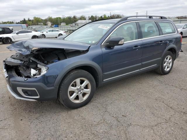 2010 VOLVO XC70 3.2, 