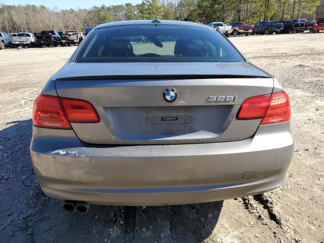 WBAKE5C52BE755118 - 2011 BMW 328 I SULEV GRAY photo 6