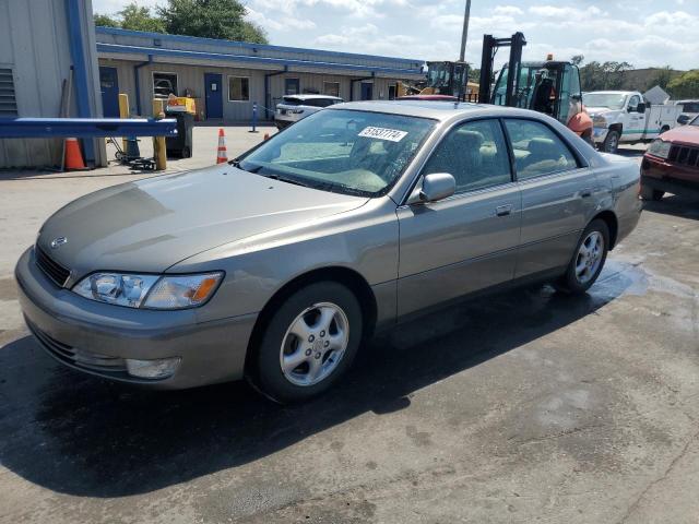 JT8BF22GXV5010704 - 1997 LEXUS ES 300 GRAY photo 1