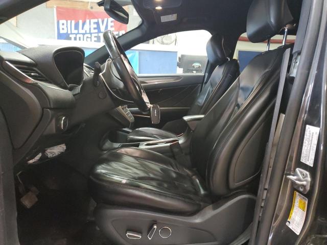 5LMCJ2D90HUL55018 - 2017 LINCOLN MKC SELECT Մոխրագույն լուսանկար 7