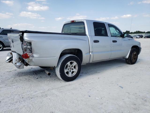 1D7HE48K35S341833 - 2005 DODGE DAKOTA QUAD SLT SILVER photo 3