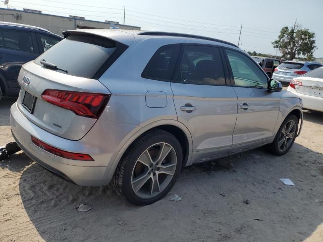 WA1BNAFY5K2077364 - 2019 AUDI Q5 PREMIUM PLUS SILVER photo 3