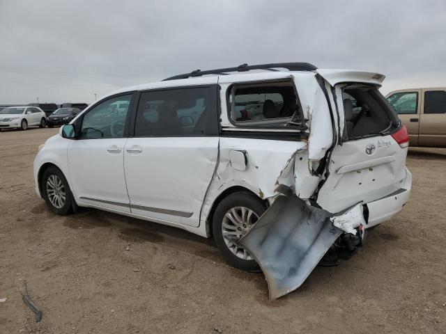 5TDYK3DC7ES434441 - 2014 TOYOTA SIENNA XLE WHITE photo 2