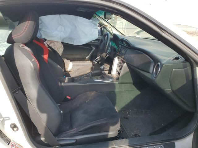 JF1ZNAA19D2703764 - 2013 TOYOTA SCION FR-S WHITE photo 7