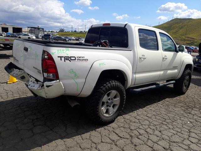 5TEJU62N16Z224827 - 2006 TOYOTA TACOMA DOUBLE CAB PRERUNNER WHITE photo 3