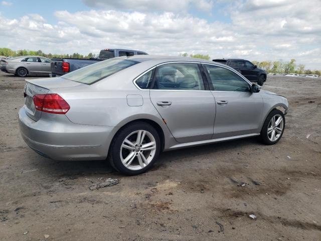 1VWCN7A31DC051511 - 2013 VOLKSWAGEN PASSAT SEL SILVER photo 3