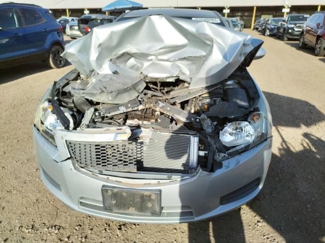 1G1PC5SB9D7237769 - 2013 CHEVROLET CRUZE LT SILVER photo 5