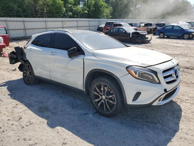 WDCTG4EB1FJ107713 - 2015 MERCEDES-BENZ GLA250 250 WHITE photo 4