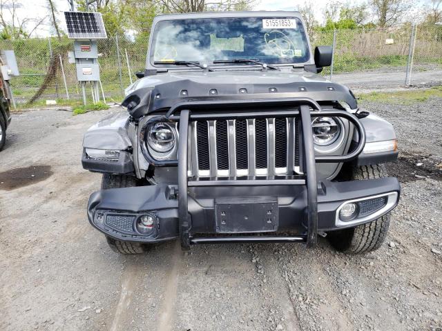 1C4HJXEG1MW824395 - 2021 JEEP WRANGLER U SAHARA CHARCOAL photo 5