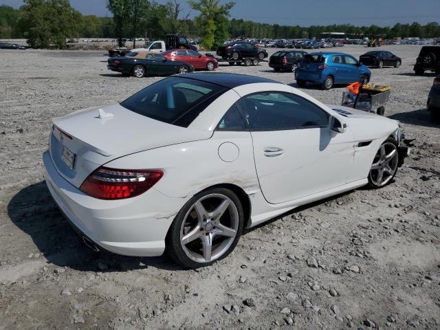 WDDPK3JA7GF117301 - 2016 MERCEDES-BENZ SLK 300 WHITE photo 3