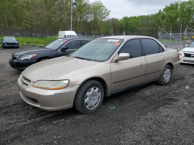 1HGCG6657YA130427 - 2000 HONDA ACCORD LX GOLD photo 1