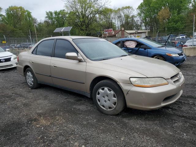 1HGCG6657YA130427 - 2000 HONDA ACCORD LX GOLD photo 4