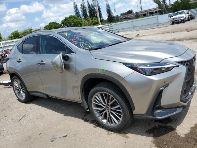 JTJHGCEZ2N5000354 - 2022 LEXUS NX 350 SILVER photo 4