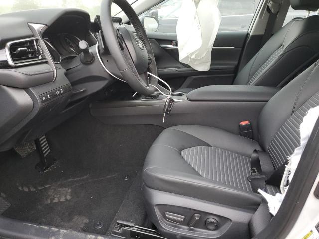 4T1G11AK2RU225068 - 2024 TOYOTA CAMRY SE NIGHT SHADE WHITE photo 7